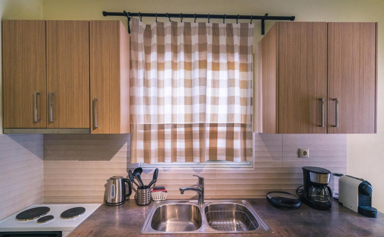 Penny'S Apartment Exambela Экстерьер фото